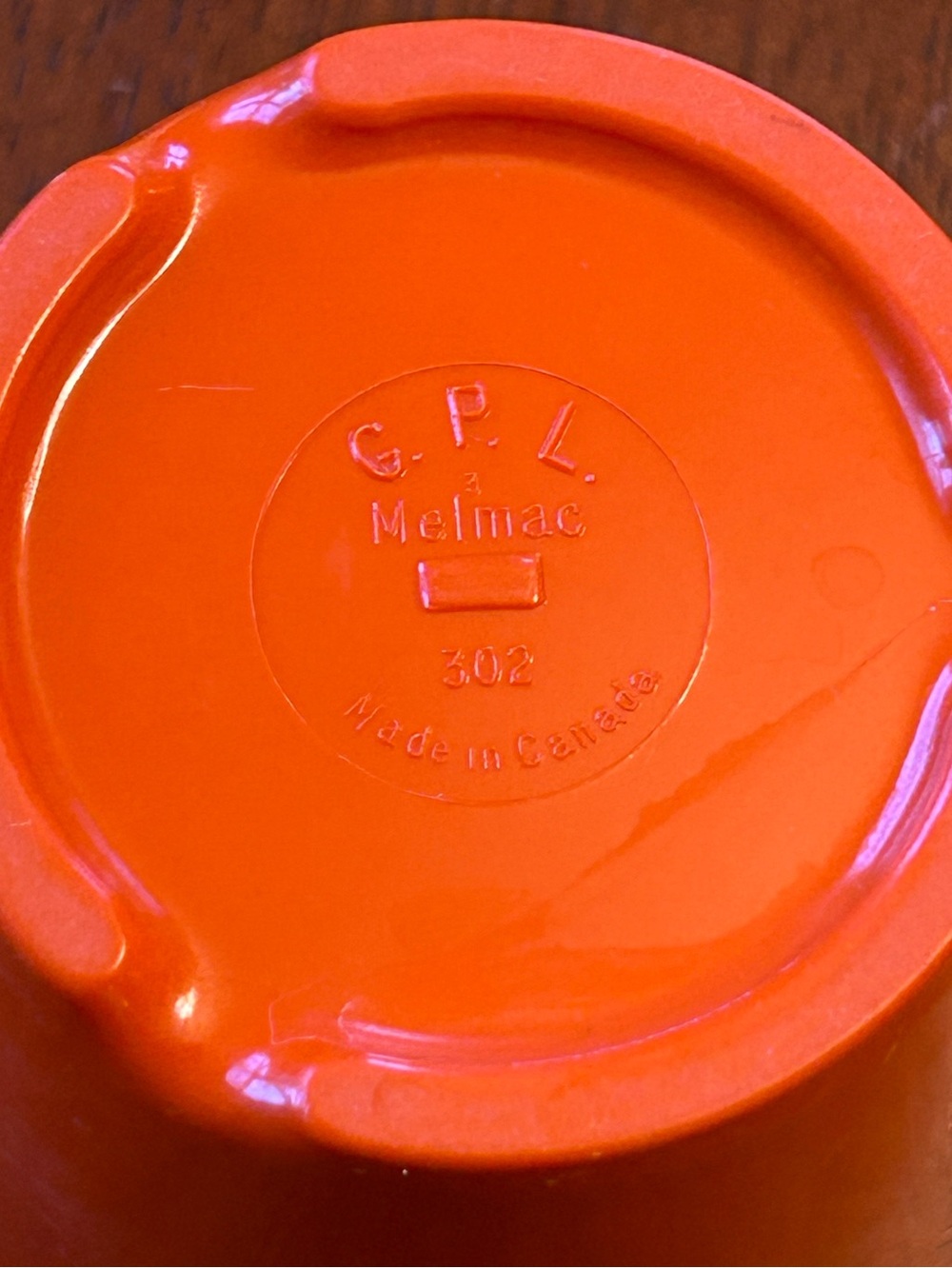 Fun & Funky Retro Camping Dishes — 15 Pieces - Picture 8 of 8